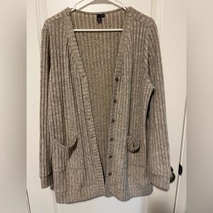 Brand New Women’s Cardigan XL